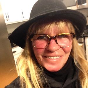 Meet your Posher, Diane